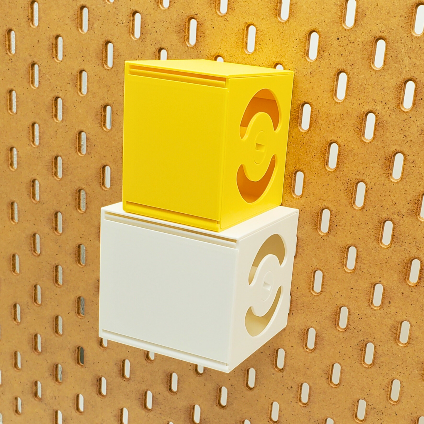 Sticker/Label Dispenser | SKADIS Pegboard Compatible